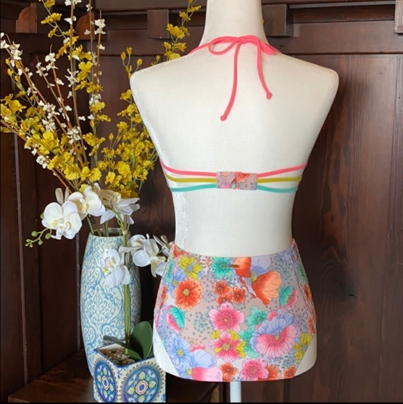 Victoria's Secret high waisted bikini! - Picture 8 of 9